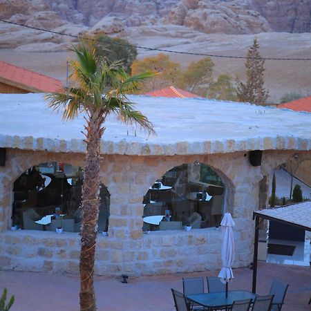Petra Seasons Luxury Resort Al Hayy Екстериор снимка